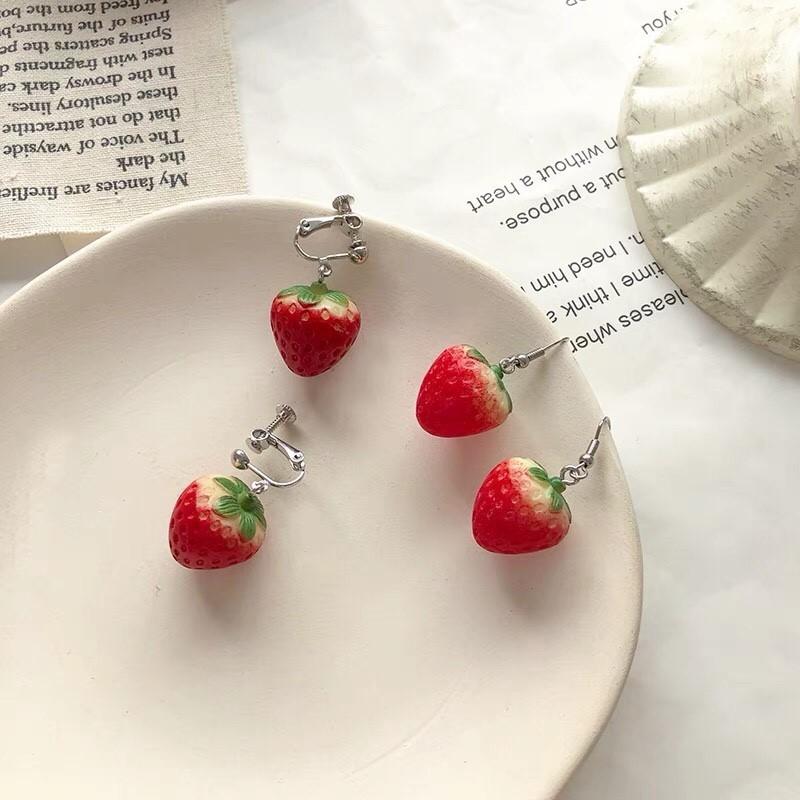 手作 搞怪 可愛 草莓 造型 水果 垂墜式 耳勾 耳環(可改耳夾)-細節圖3