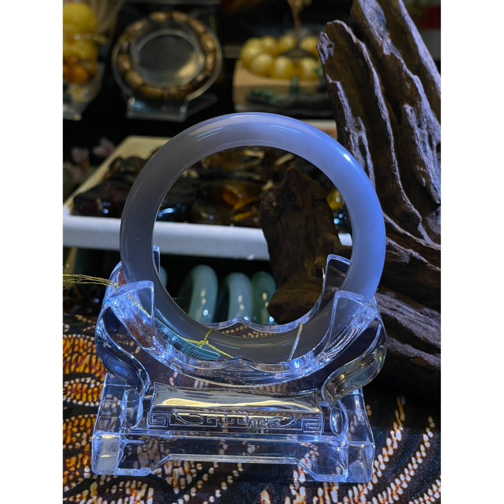 小高貨 眼緣坊 天然 和田玉 煙灰 藕紫 57圈口 泥鰍背 肉質細膩 古韻十足 證書編號05381 鳳山現貨菸灰鋼料-細節圖5