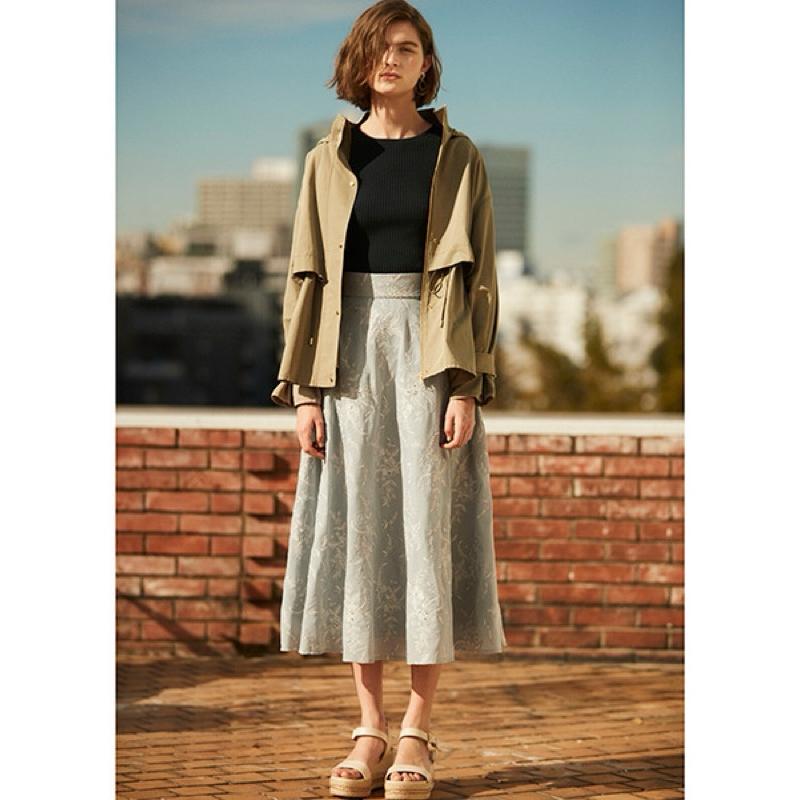 正品全新 Jill STUART 主線 3萬日幣 精品典雅落肩百褶小群擺設計風衣外套 卡其綠S-細節圖2