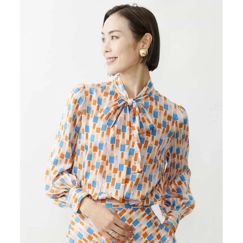 Michel Klein 日本線 6萬日幣 精品口紅印花蝴蝶結繫帶襯衫通勤套裝 洋裝  38號-細節圖3