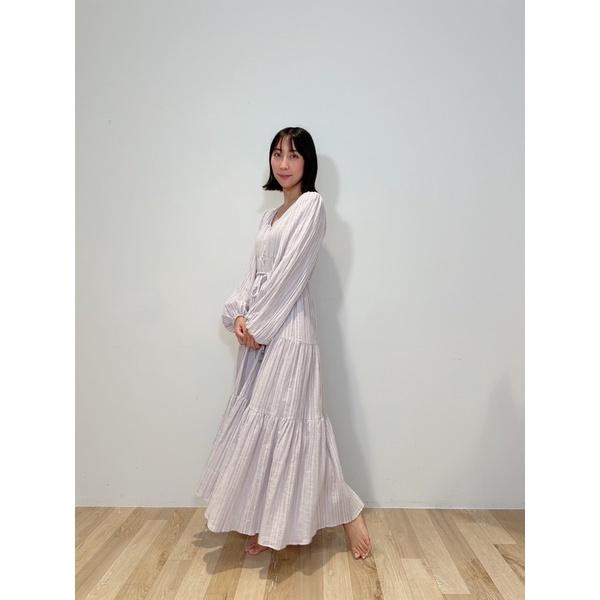 Snidel home 浪漫V領高腰繫帶泡泡袖舒棉長睡裙 睡衣 居家服 玫瑰粉-細節圖4