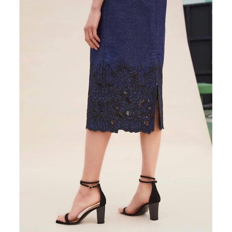 JILL STUART 日本主線 精緻刺繡下擺後馬甲繫帶牛仔背帶無袖直筒洋裝 2號-細節圖4