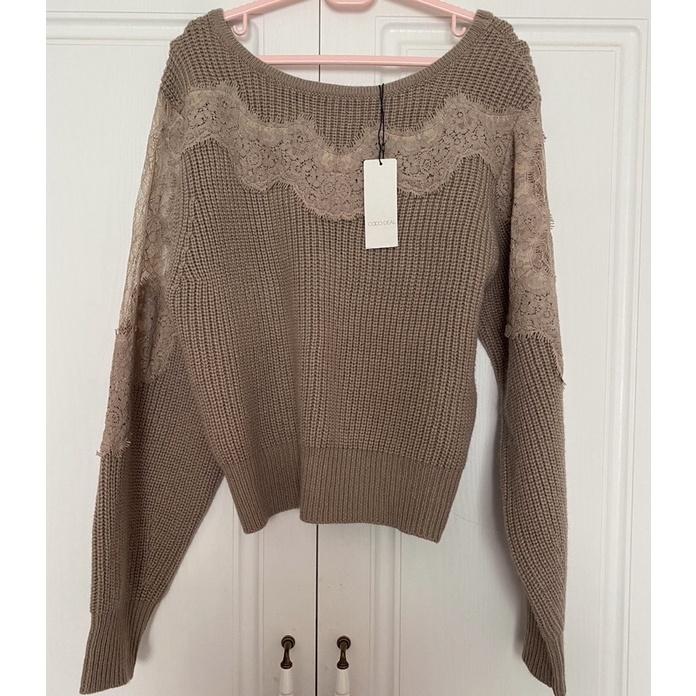現貨 全新吊牌在 Cocodeal 甜美蕾絲透膚燈籠袖混羊毛針織衫 毛衣 摩卡咖1號-細節圖6