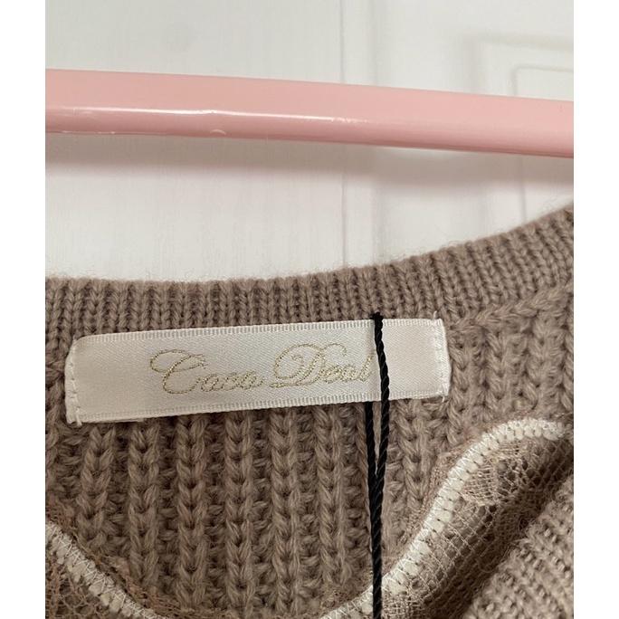 現貨 全新吊牌在 Cocodeal 甜美蕾絲透膚燈籠袖混羊毛針織衫 毛衣 摩卡咖1號-細節圖7