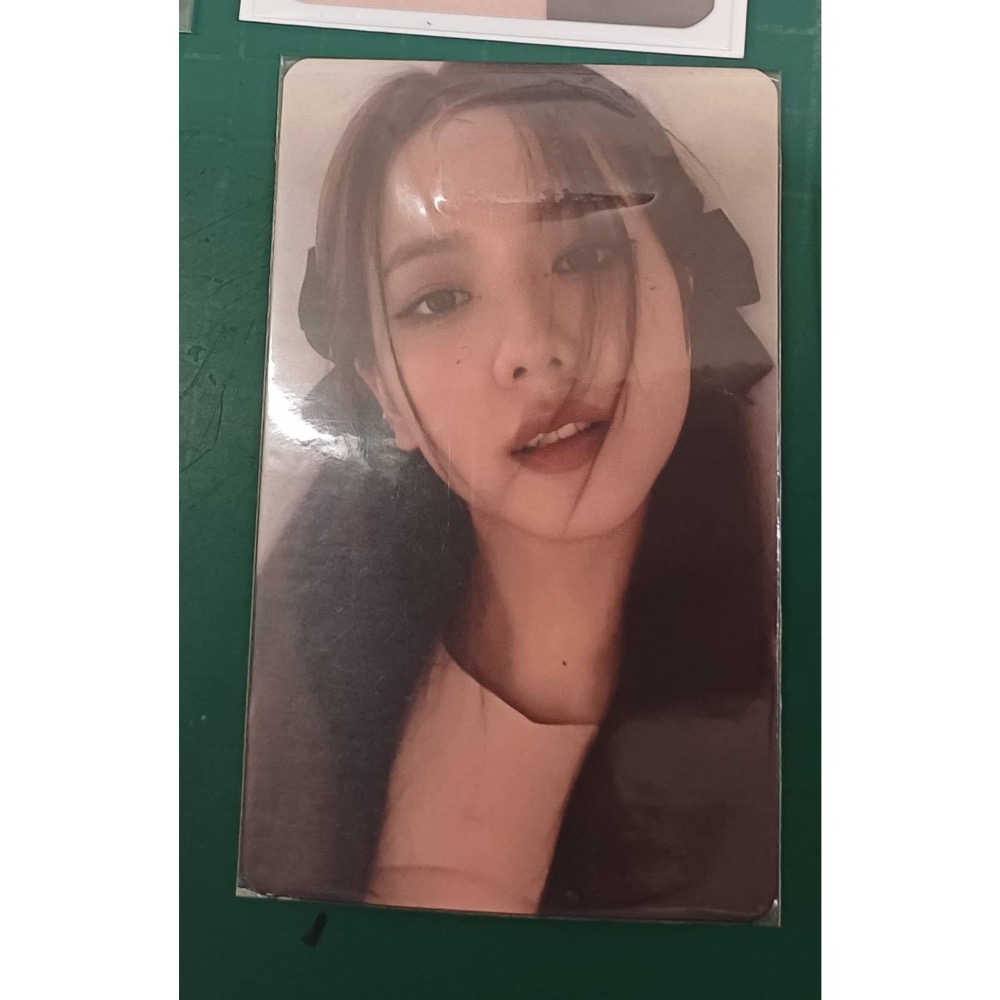 金智秀小卡🌸【#金智秀小卡出清】🌸 BLINK注意！金智秀（JISOO）專屬小卡來啦～✨  📍來源：官方專輯隨機小-規格圖1