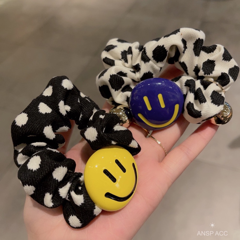 ￼韓國東大門高質感笑臉波點腸髮圈-細節圖3