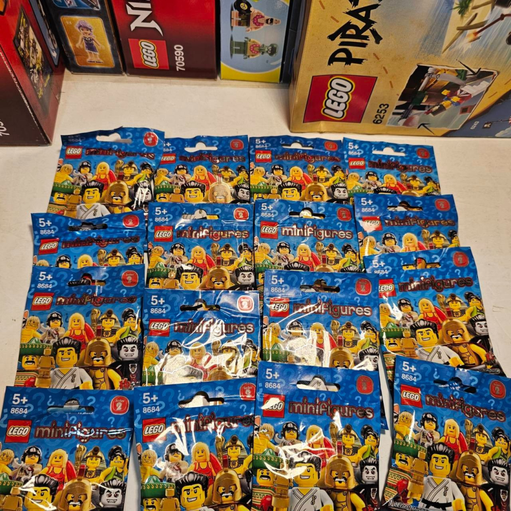 LEGO 8684 Minifigures Series 2樂高 第2代 人偶包 全套16隻, 全新未拆封-細節圖2