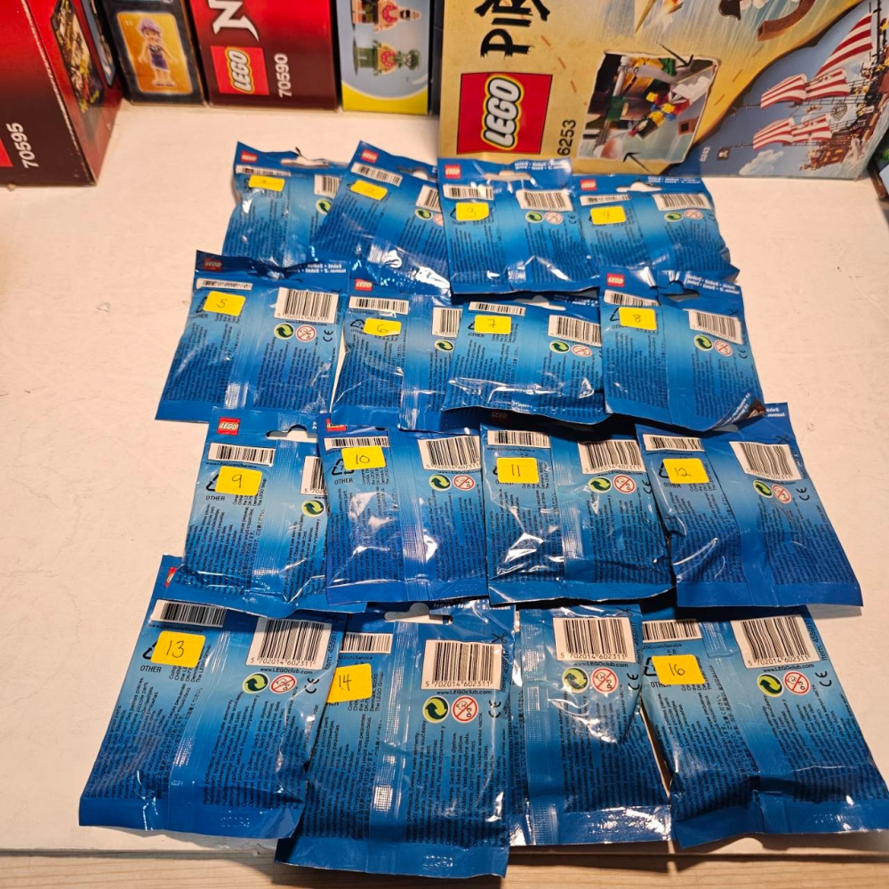 LEGO 8684 Minifigures Series 2樂高 第2代 人偶包 全套16隻, 全新未拆封-細節圖4