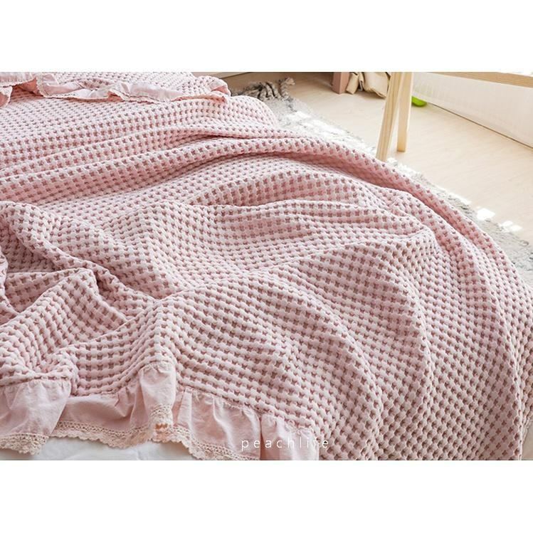 ♡peachlife.♡「台灣現貨」荷葉邊薄毯 透氣 車用毯 毛巾被 四季通用 荷葉邊涼被 毯子 沙發毯 荷葉邊-細節圖3