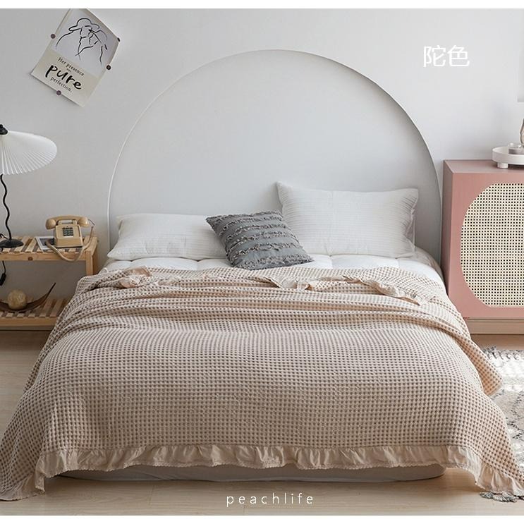 ♡peachlife.♡「台灣現貨」荷葉邊薄毯 透氣 車用毯 毛巾被 四季通用 荷葉邊涼被 毯子 沙發毯 荷葉邊-細節圖5