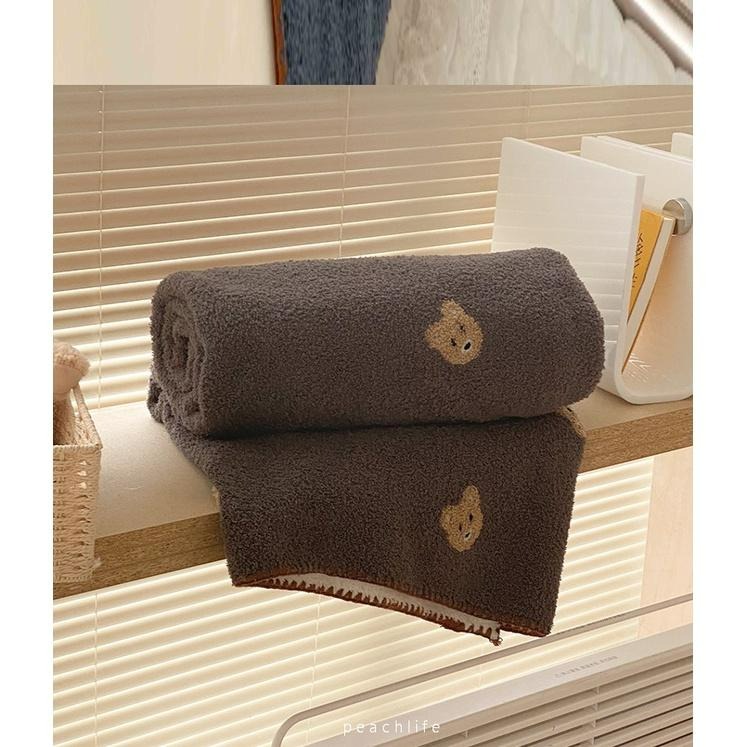 ♡peachlife.♡「台灣現貨」熊熊毛毯蓋毯披肩 保暖毛毯 熊熊毛毯 旅行毯 蓋毯 沙發毯 毛毯 童趣毛毯 小熊-細節圖6