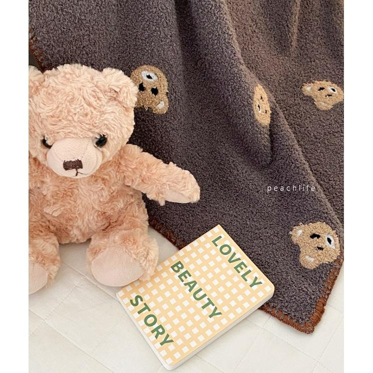 ♡peachlife.♡「台灣現貨」熊熊毛毯蓋毯披肩 保暖毛毯 熊熊毛毯 旅行毯 蓋毯 沙發毯 毛毯 童趣毛毯 小熊-細節圖7