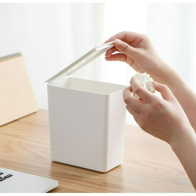 ♡peachlife.♡「台灣現貨」日式純白色桌上垃圾桶 辦公桌車用垃圾桶 迷你垃圾桶 翻蓋是垃圾桶 極簡風格 收納-細節圖3