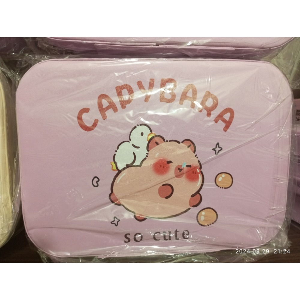 正版 卡皮巴拉 水豚 手提包 收納包-細節圖4