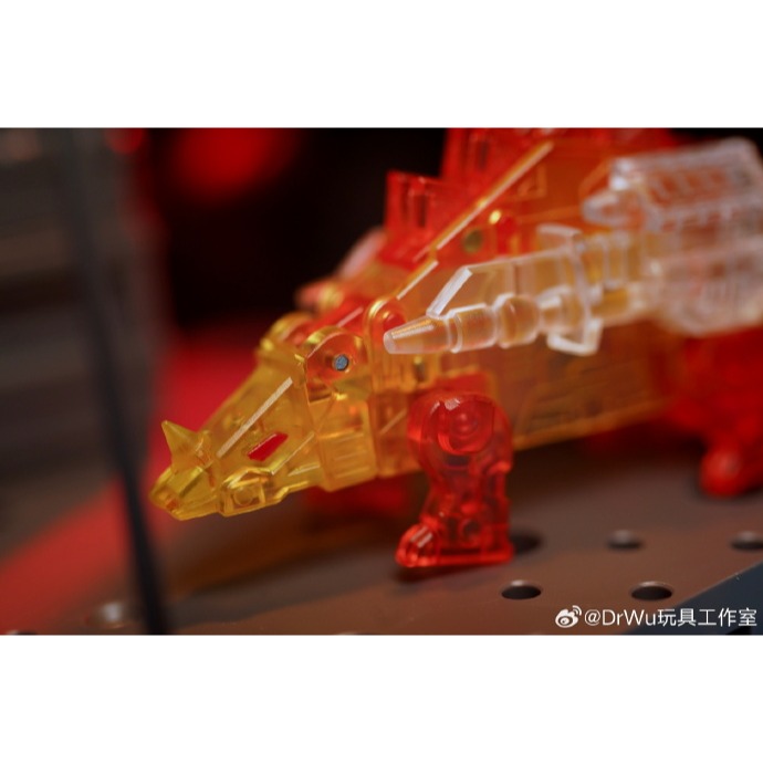 [Rud＇s TOY]全新現貨 百變金剛 變形 吳醫生 DR WU E-61T&62T 透明磁帶 音波 聲波恐龍非柯博文-細節圖3