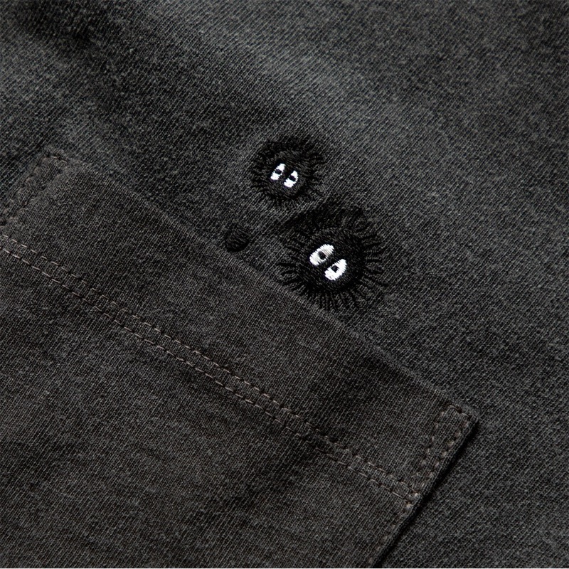 吉卜力 日本製【GBL X Good On 龍貓 灰塵精靈口袋刺繡T恤（M碼）】橡子共和國 霍爾的移動城堡 神隱少女-細節圖6