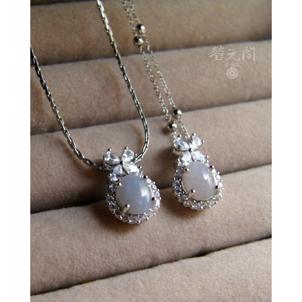 💙【瑩元閣】💜《冰糯蝴蝶蛋面項鍊》翡翠掛飾/天然緬甸玉A貨/0022藍-細節圖3