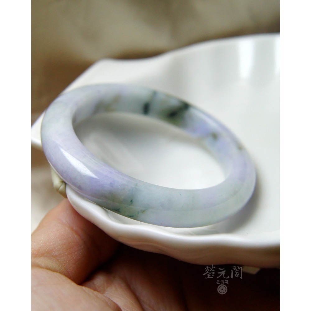 【瑩元閣】《冰糯濃紫春彩咬一口花青》翡翠玉鐲/天然緬甸玉A貨貴妃鐲/手圍16.8/圈口52.8*46/JB-0157台証-細節圖10