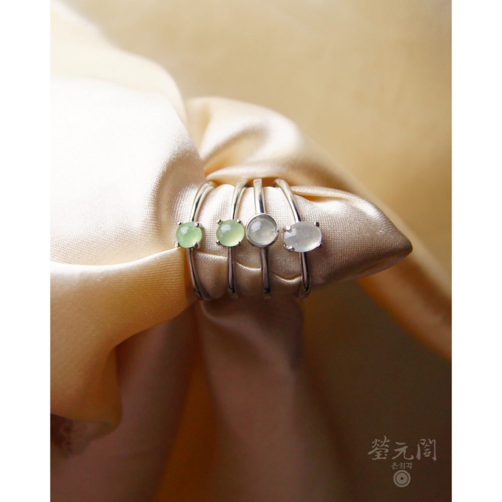 【瑩元閣】《銀鑲玻璃種糖果蛋面戒》翡翠戒指/天然緬甸玉A貨/可調整戒圍925銀/JR-0051-58〘在台現貨當天寄出〙-細節圖2