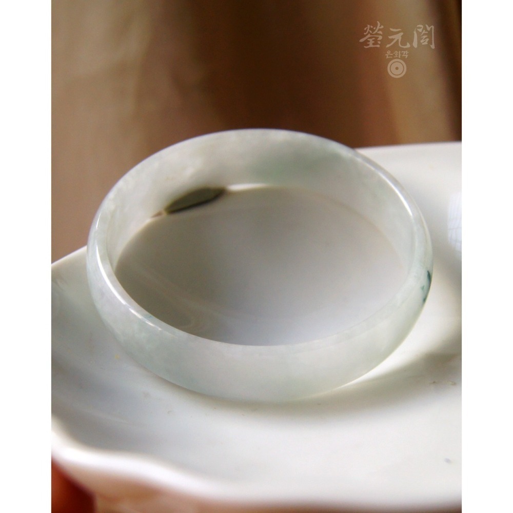 【瑩元閣】《冰糯淡綠輕飄花》公主鐲/天然緬甸玉翡翠a貨/手圍17.2/圈口52.7/JB-0166在台現貨當日寄出【台証-細節圖4