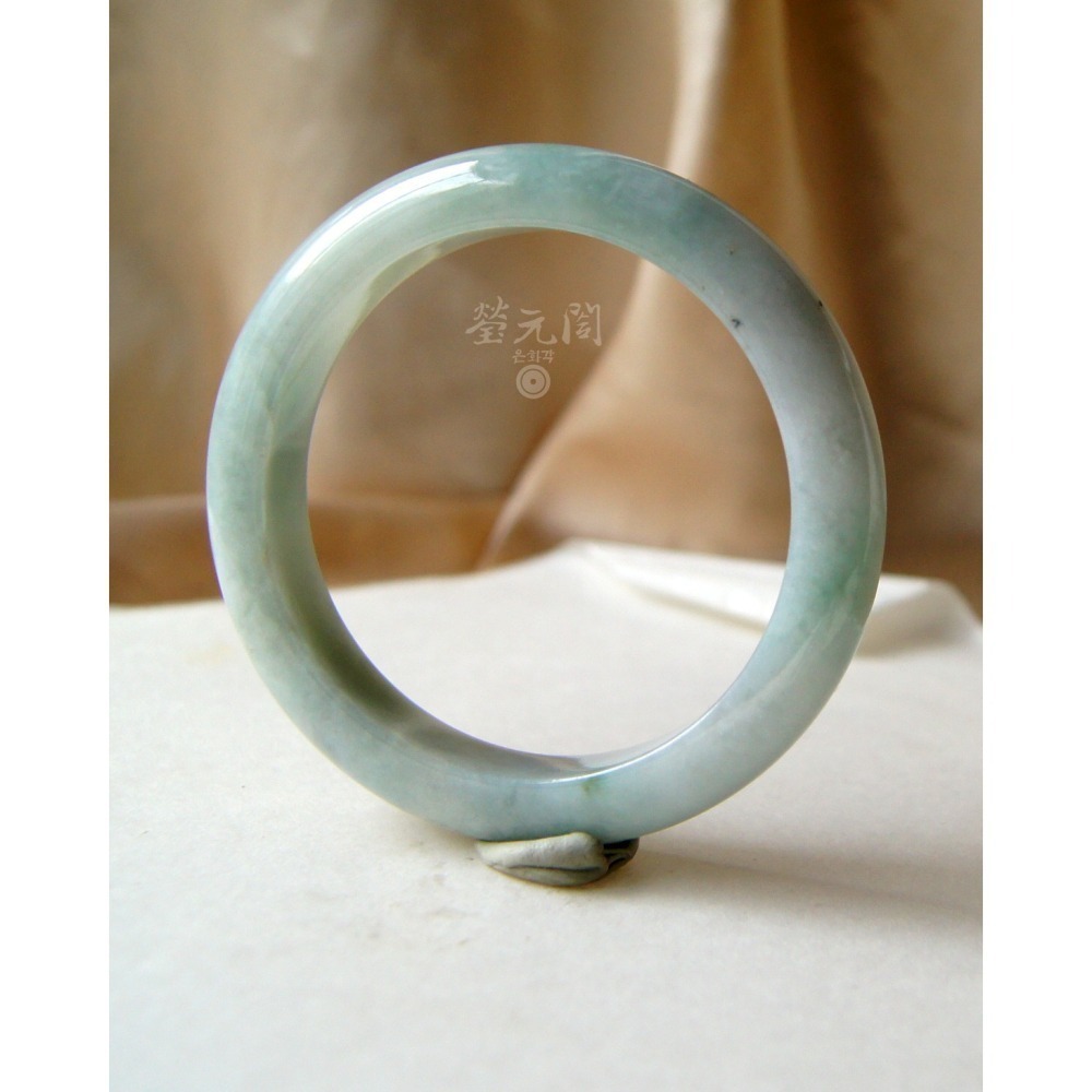 【瑩元閣】💚《老坑冰淡藍綠》💚平安鐲/天然緬甸玉翡翠a貨/手圍17.4/圈口53.3/JB-0179現貨當日寄出-細節圖3