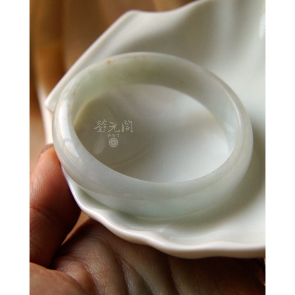 【瑩元閣】白月光《冰糯經典白翡》天然緬甸玉翡翠a貨/平安鐲/圈口53/JB-0196現貨在台當天寄出-細節圖4