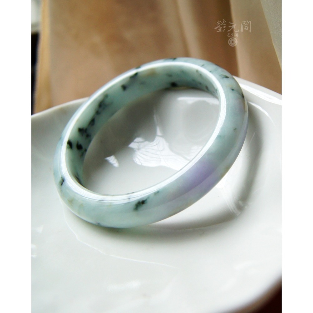【瑩元閣】海帶芽《冰糯奶綠春彩飄蘭花》天然緬甸玉/翡翠a貨/平安鐲/手圍18.3/圈口56.4/JB-0187現貨【台証-細節圖7