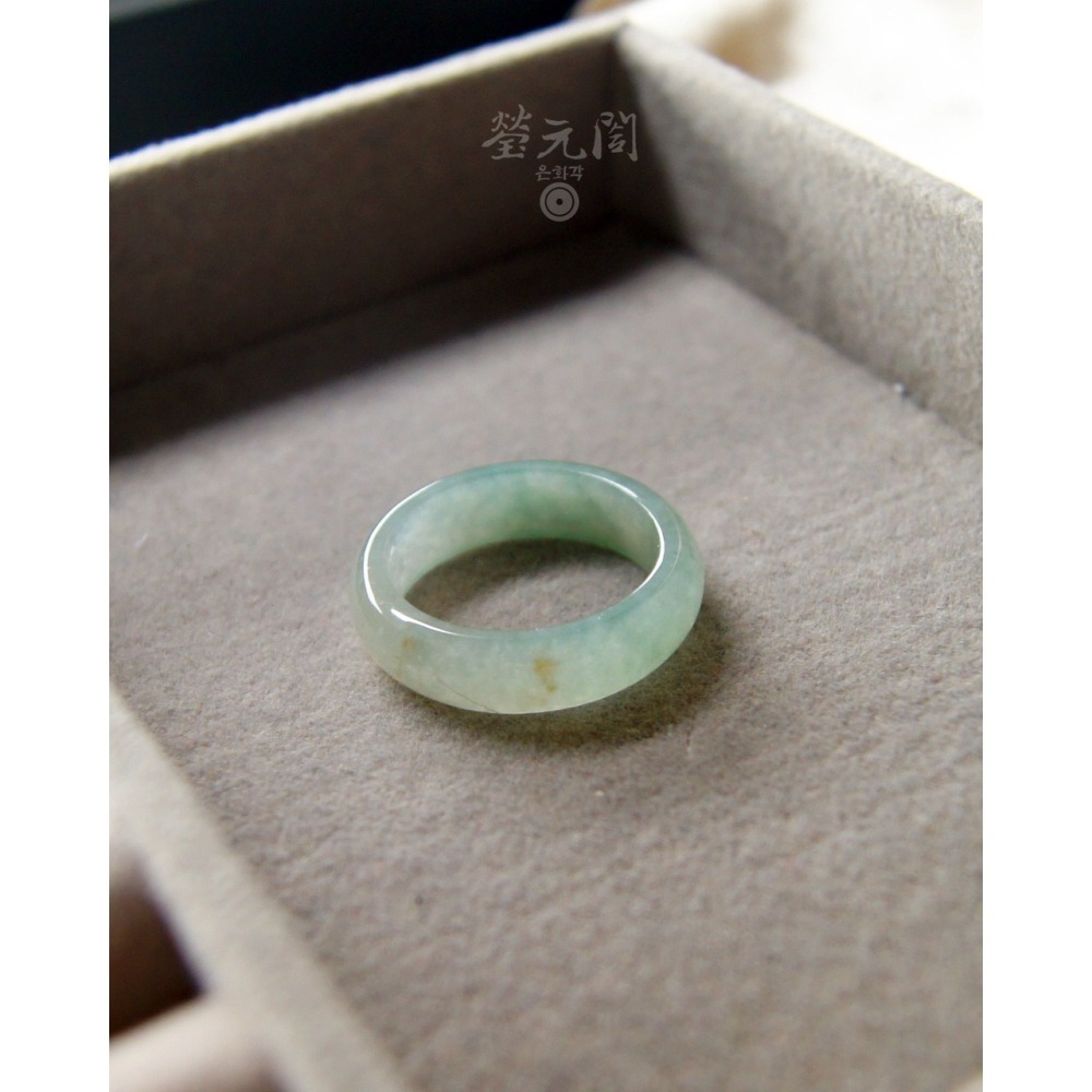 【瑩元閣】《冰玻種起膠含蜜晴水玉戒》天然緬甸玉翡翠A貨/翡翠戒指/國際圍16/JR-0071現貨在台當日寄出-細節圖9
