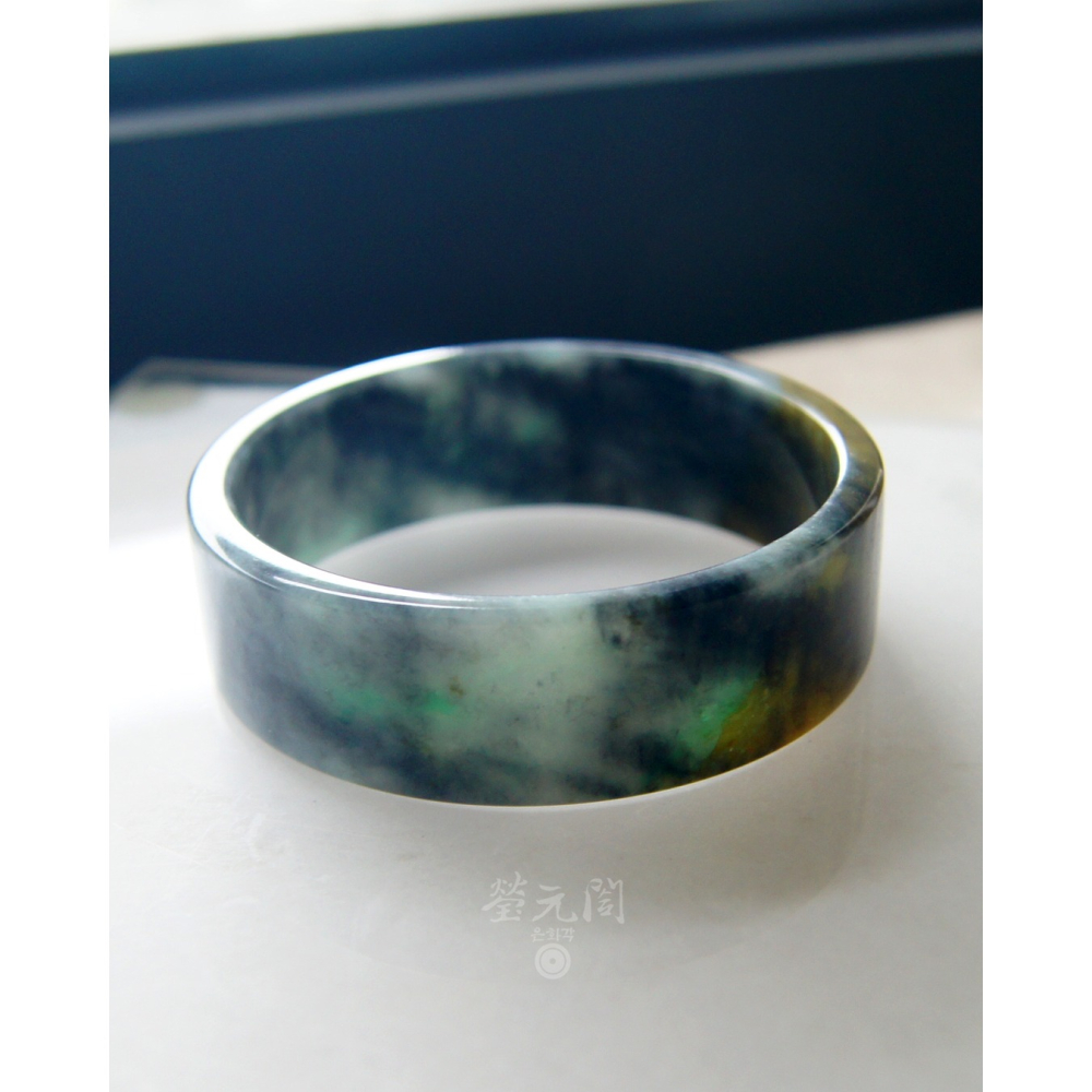 【瑩元閣】《冰糯黃翡帶翠綠烏雞》天然緬甸翡翠a貨/角鐲/手圍16.8/圈口51.3/JB-0293現貨在台當天寄出-細節圖2