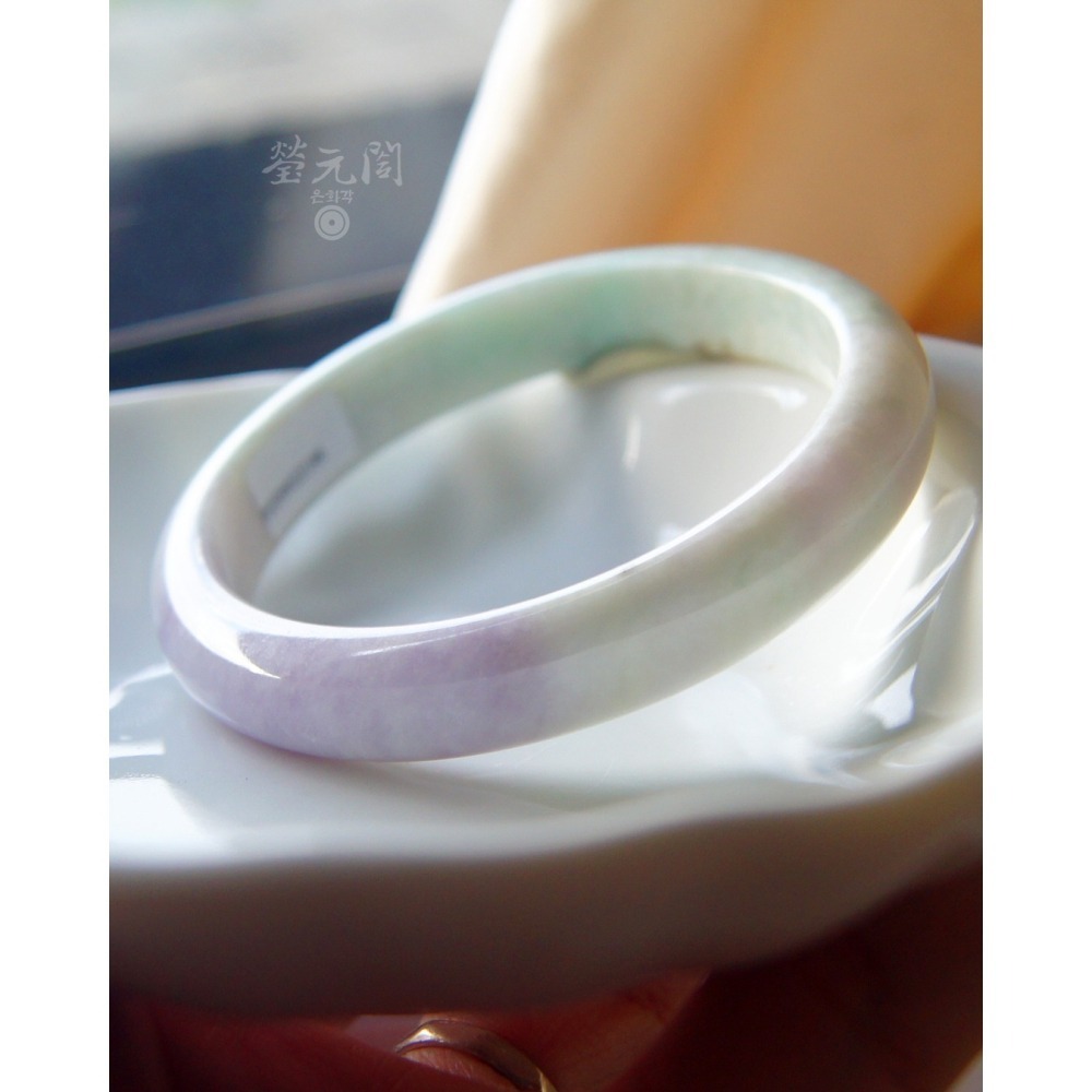 【瑩元閣】特殊色鐲《冰芙蓉濃紫紅果綠春帶彩》天然緬甸A貨翡翠/平安鐲/手圍19.2/圈口58.8/JB-0313-細節圖6