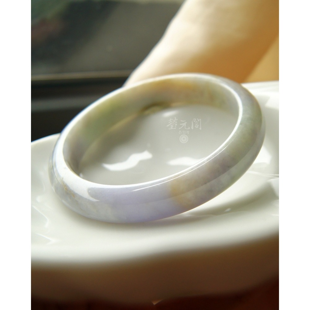 【瑩元閣】《冰芙蓉濃紫羅蘭黃翡相間》天然緬甸翡翠a貨/平安鐲/手圍18.2/圈口55.5/JB-0332現貨在台當天寄出-細節圖2