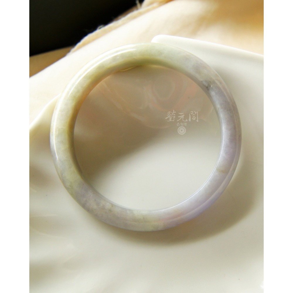 【瑩元閣】《冰芙蓉濃紫羅蘭黃翡相間》天然緬甸翡翠a貨/平安鐲/手圍18.2/圈口55.5/JB-0332現貨在台當天寄出-細節圖7