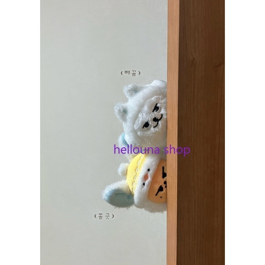 【TXT角巴兔 雪人勇猛娃娃+日本娃包】秀彬 雪娃 聖誕娃 玩偶痛包 手燈收納包 大臉娃娃透明包 大頭手提包 永萌萬用包-細節圖3