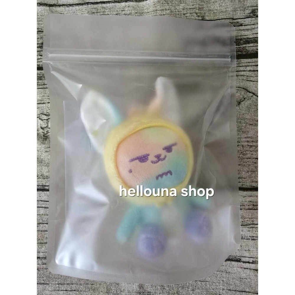 【TXT角巴兔 黃春炫彩娃娃+帽T】彩春 崔然竣官娃 彩娃 TXT彩皮娃娃吊飾 演唱會紙鈔特典小卡棒球春原皮玩偶同款上衣-細節圖6