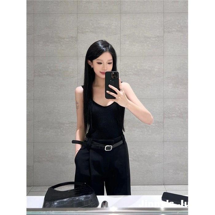 現貨 美式吊帶露背胸墊背心 附胸墊 胸墊背心 連身背心 連體背心 開高衩背心 美式背心 連褲背心 露背背心 連身上衣-細節圖2