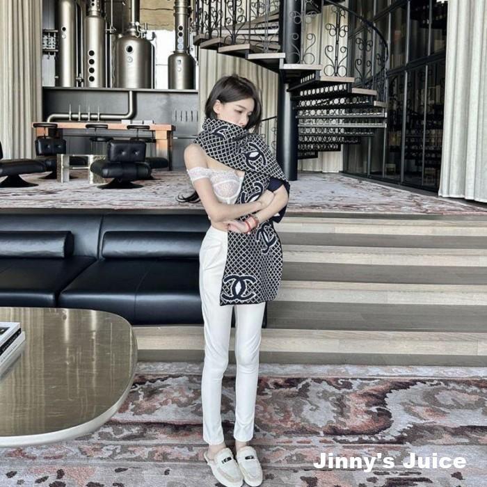 現貨 超美法式蕾絲一字領上衣 名媛上衣 性感上衣 透視上衣 蕾絲上衣 一字領上衣 短版上衣 胸墊上衣 法式上衣 魚骨上衣-細節圖7