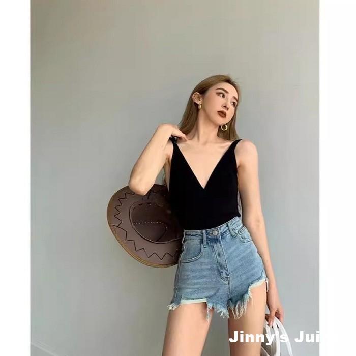 現貨 美式深V露背背心 美式背心 露背背心 深v背心 性感背心 美背背心 露背背心 露胸背心 低胸背心 無胸墊背心-細節圖3