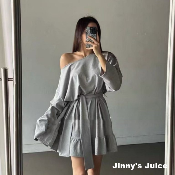現貨 韓國斜肩膀帶洋裝 斜肩洋裝 綁帶洋裝 荷葉裙洋裝 長袖洋裝 斜肩長袖洋裝 露肩洋裝 韓國洋裝 傘裙洋裝 韓系洋裝-細節圖4