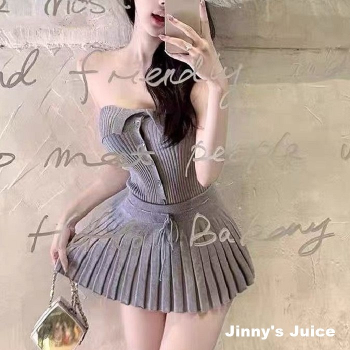 現貨 小翻領平口上衣+百褶小短裙 純慾套裝 純慾洋裝 百褶裙洋裝 百褶裙套裝 性感套裝 性感洋裝 平口洋裝 平口套裝-細節圖2