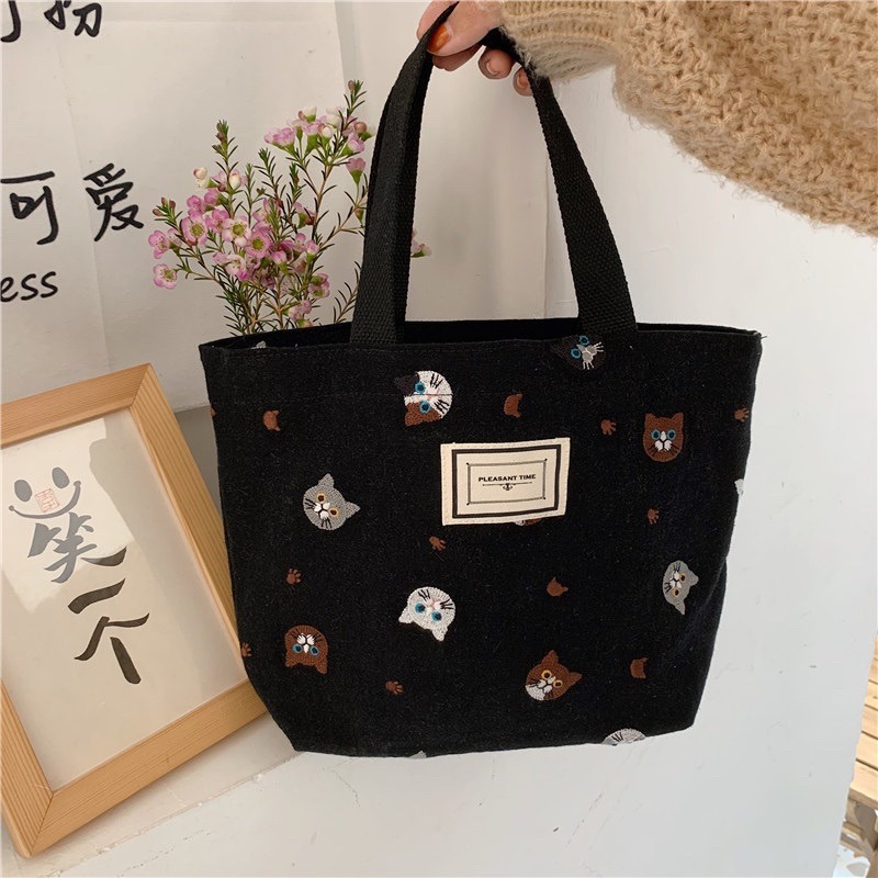 【台灣現貨】日本刺繡貓咪手拎包韓版文藝可愛便當包上班學生手提小布袋 產檢包 便當袋-細節圖5