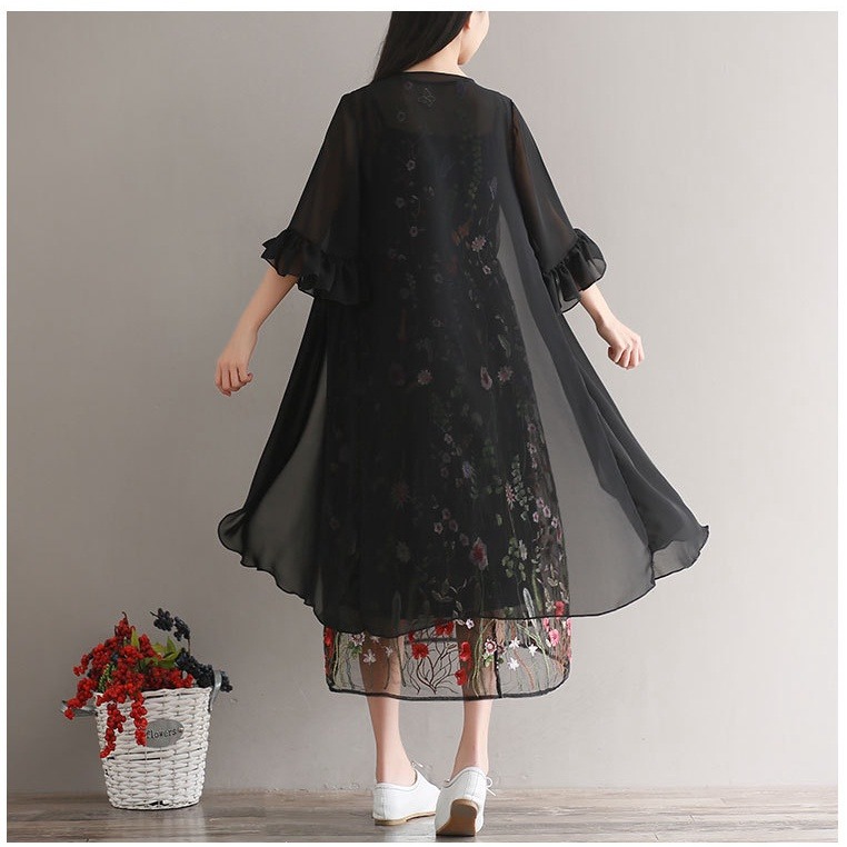 現貨黑1件_078037-LE2393日韓原單森林系女孩仙女飄飄無扣不規則下擺透視寬鬆荷葉喇叭袖七分袖長款雪紡外套-細節圖9