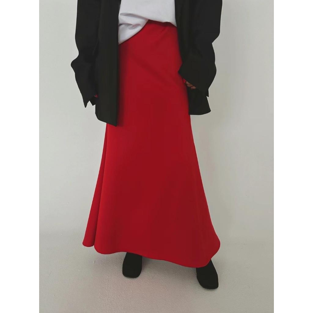 《HSS 國際代購》韓國代購 正韓 🇰🇷 東大門 字母印花休閒短袖T/緞面感包臀長版魚尾裙-細節圖4