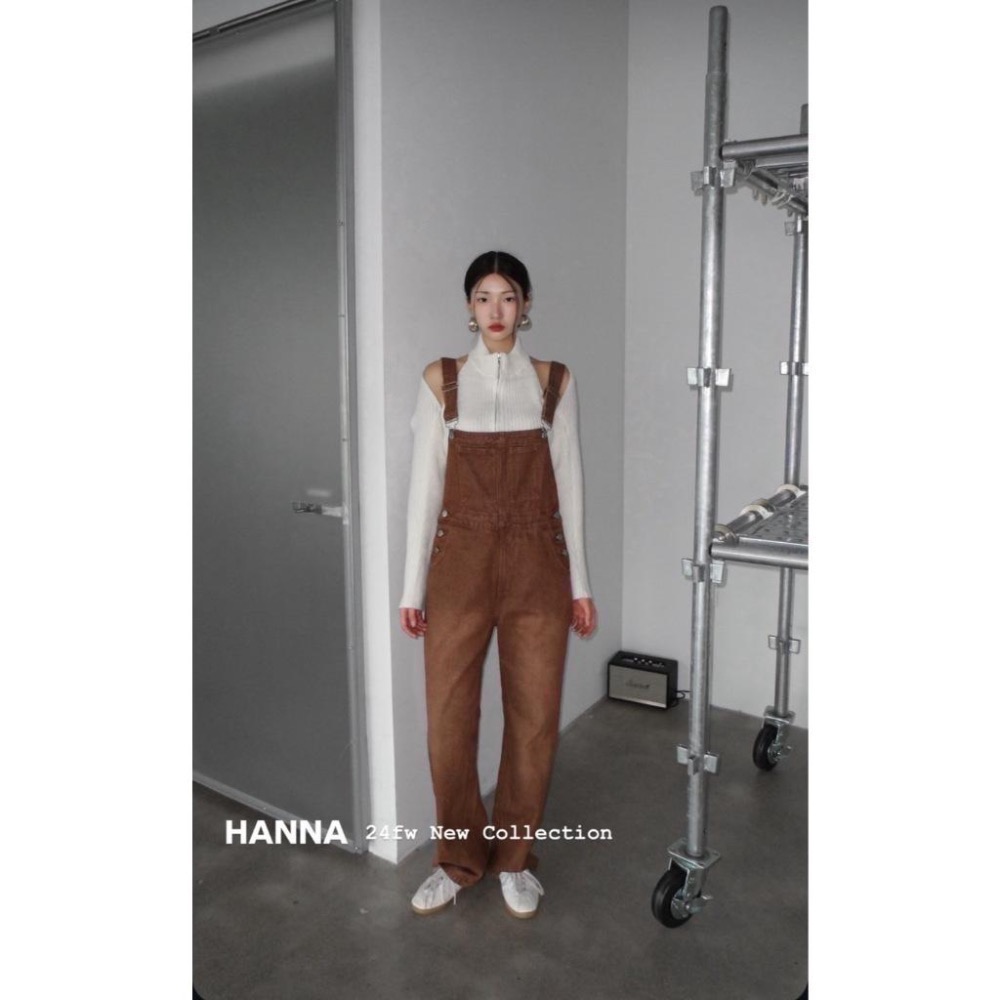 《HSS 韓國代購》正韓 🇰🇷 東大門 露肩立領兩件套SET/古著感復古咖啡吊帶褲-細節圖2