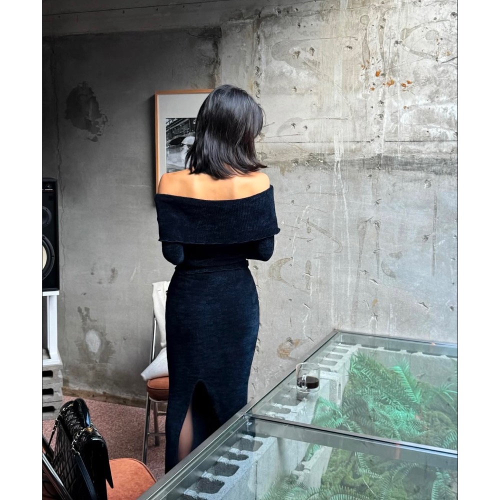 《HSS 韓國代購》正韓 🇰🇷 東大門 露肩針織拉鍊翻領上衣/針織坑條長裙-細節圖3