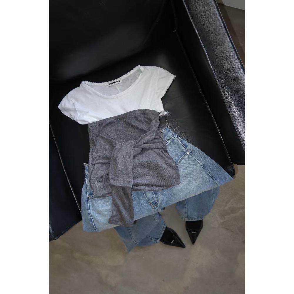 《HSS 韓國代購》正韓 🇰🇷 東大門  平口綁帶2穿露肩長袖上衣/內搭小包袖素T-規格圖11