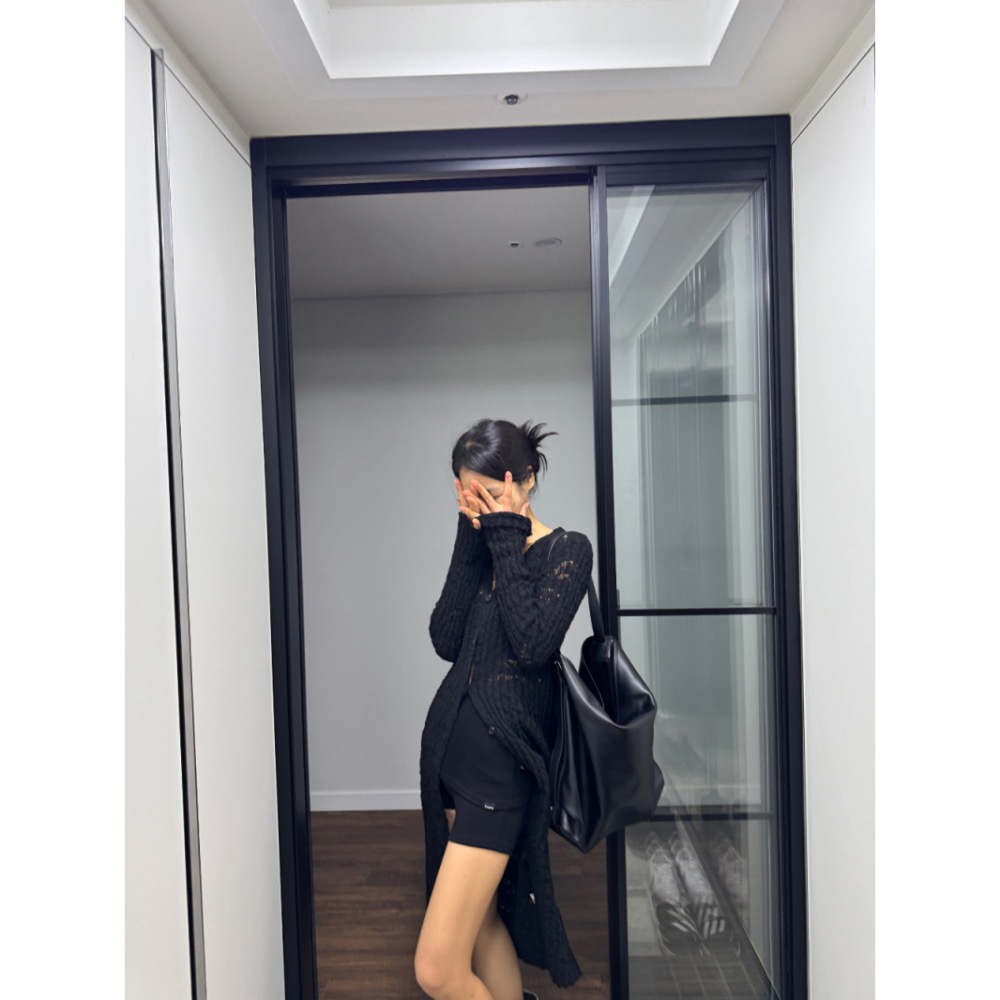 《HSS 韓國代購》正韓 🇰🇷 東大門   透視感前開叉V領設計感罩衫長版外套長袖上衣-細節圖8