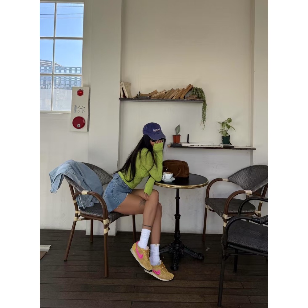 《HSS 韓國代購》正韓 🇰🇷 東大門 早春新款坑條針織造型露肩長袖上衣-細節圖4