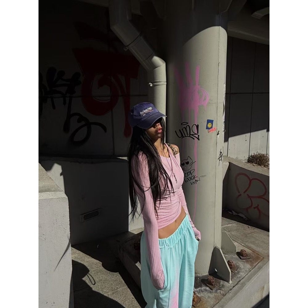 《HSS 韓國代購》正韓 🇰🇷 東大門 早春新款坑條針織造型露肩長袖上衣-細節圖7