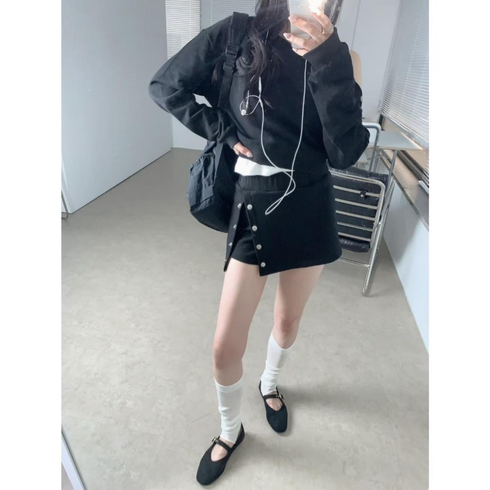 Twins 🇰🇷 韓國代購 東大門 正韓 早秋款 棉質斜肩上衣+鬆緊腰褲裙Set-細節圖5