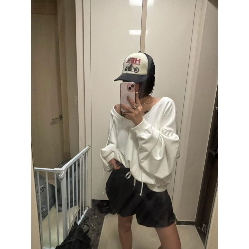 Twins 🇰🇷 韓國代購 東大門 正韓 早秋款 大V領綁帶燈籠袖上衣-細節圖8